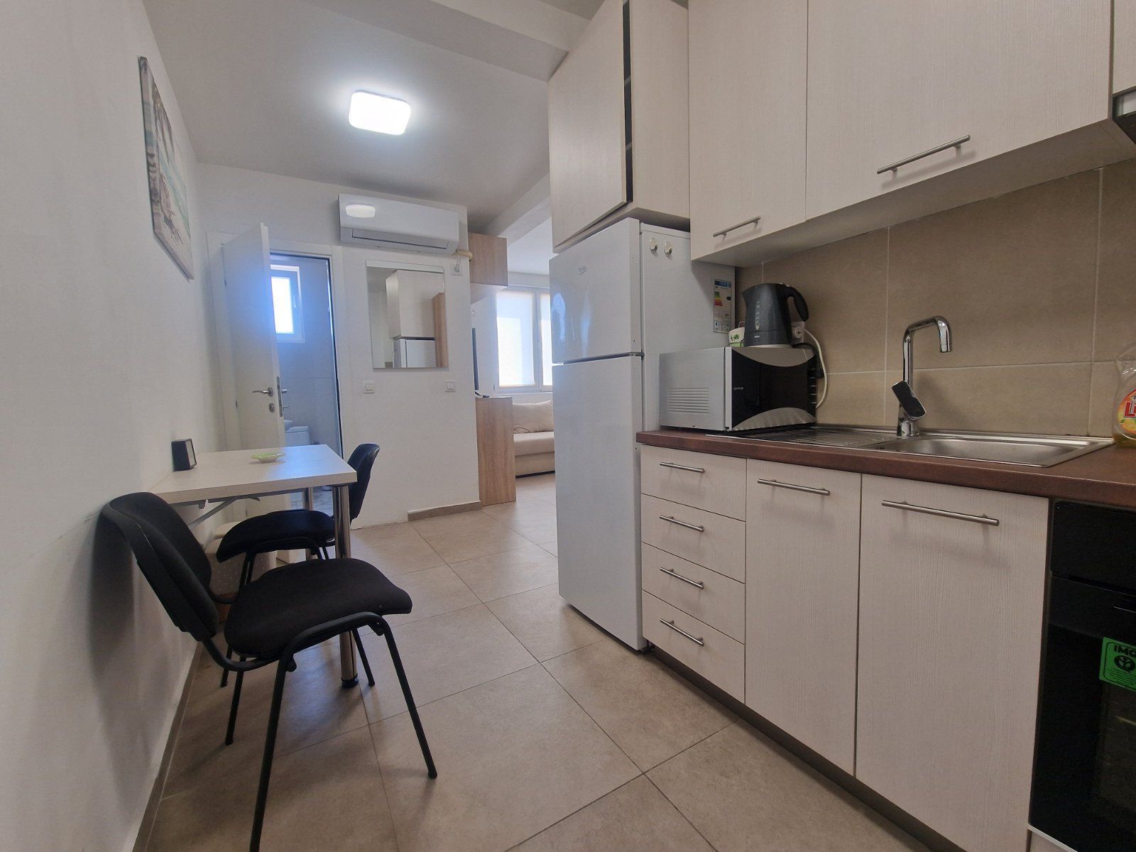 Opremljena garsonjera  31m2 na atraktivnoj lokaciji u Budvi (na period do 01.07.2026) - Amfora Real Estate