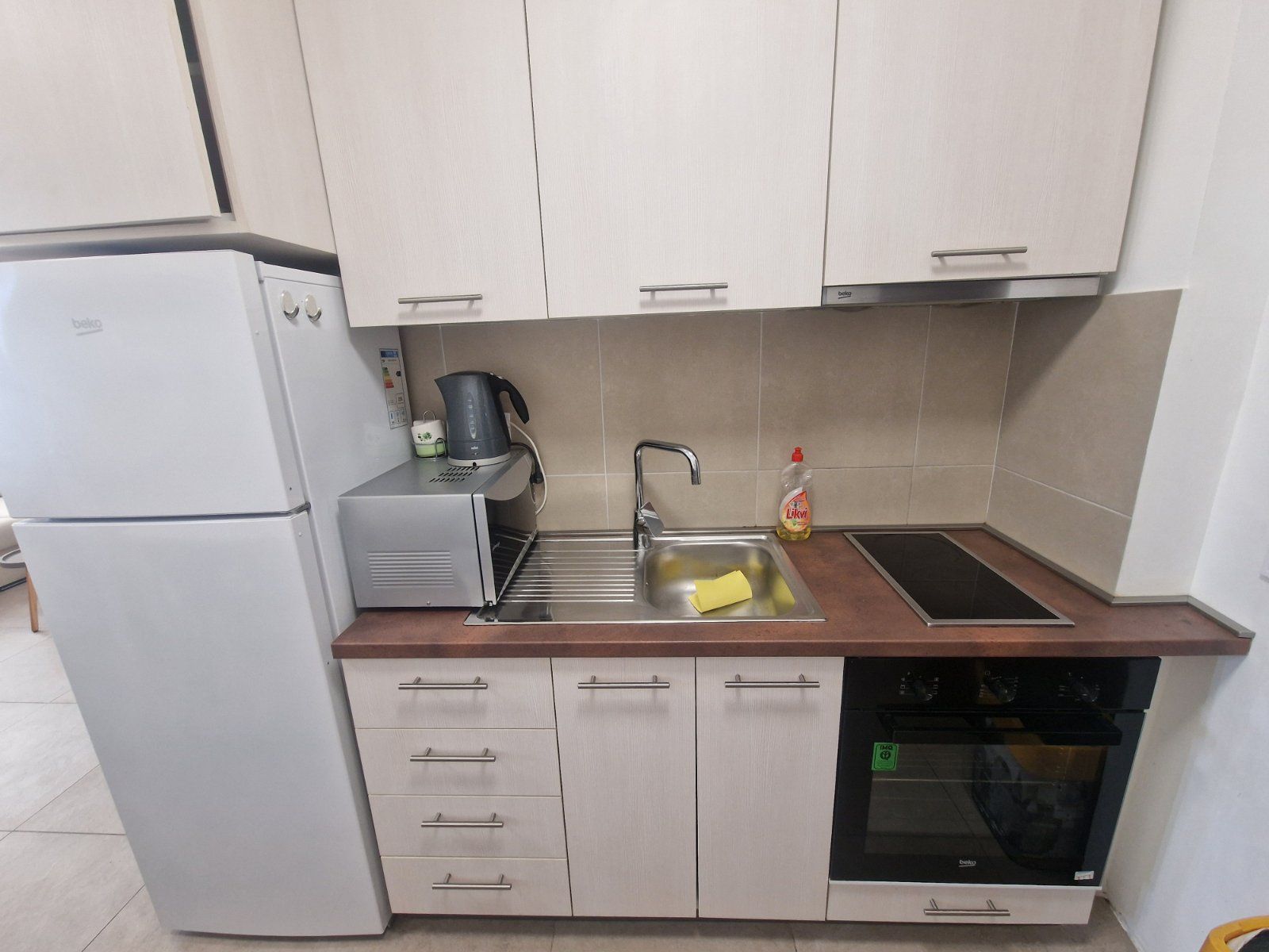 Opremljena garsonjera  31m2 na atraktivnoj lokaciji u Budvi (na period do 01.07.2026) - Amfora Real Estate