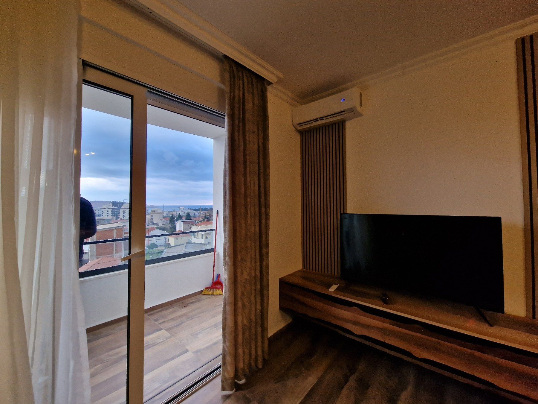 amforaproperty.com/Bar,Susanj-Jednosoban namesten stan 60m2 sa pogledom na more i grad