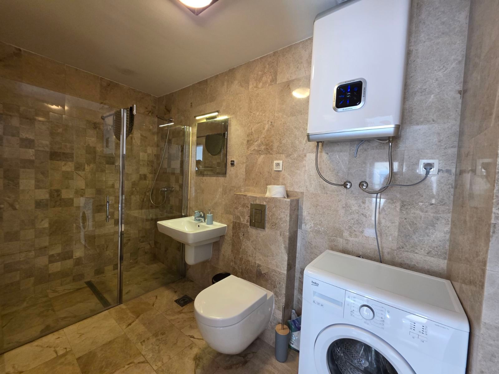 Przno-Luksuzan jednosoban stan 74m2 sa parking mestom - Amfora Real Estate