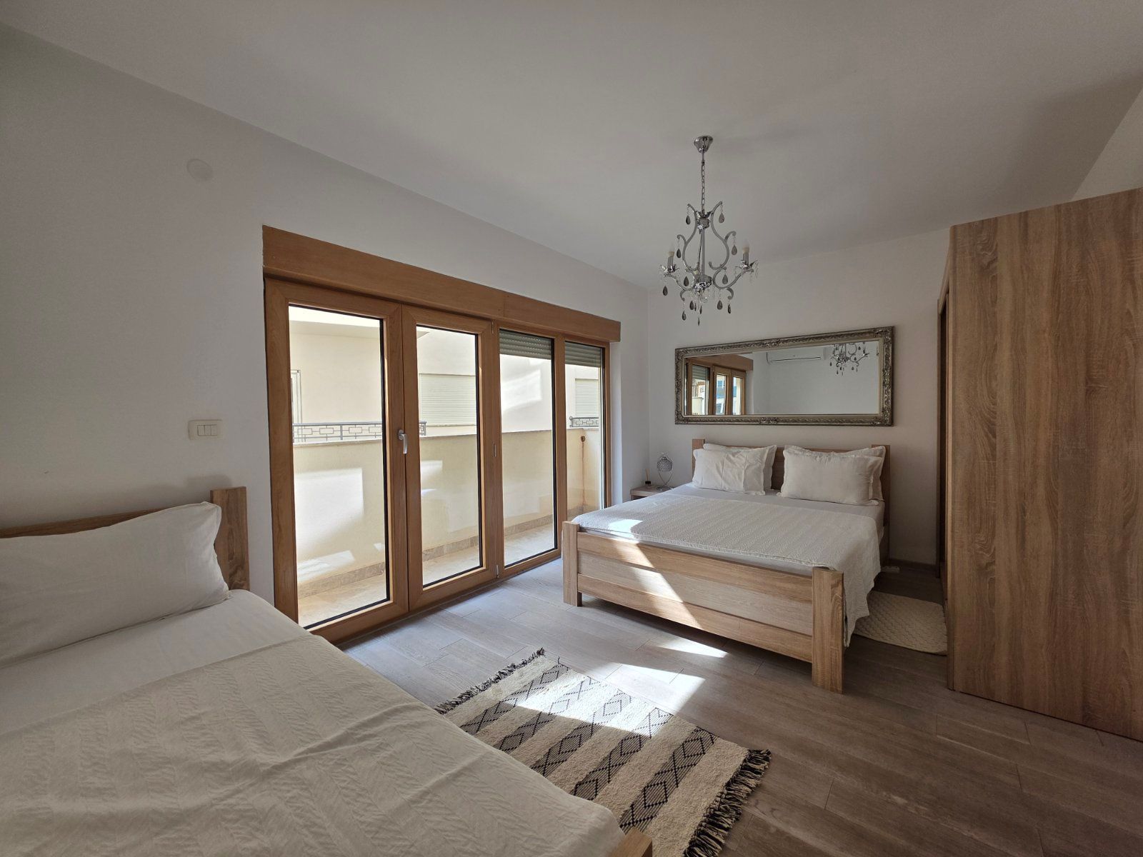 Przno-Luksuzan jednosoban stan 74m2 sa parking mestom - Amfora Real Estate