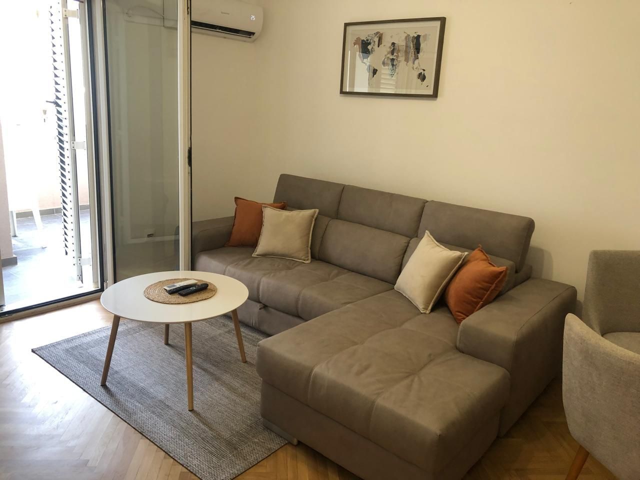 amforaproperty.com/Jednosoban stan na atraktivnoj lokaciji u Budvi, (Na duzi period)