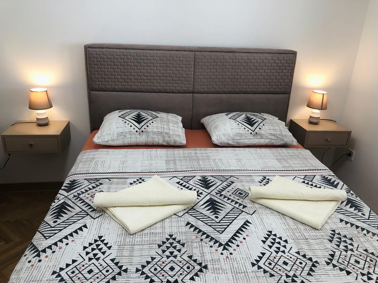 amforaproperty.com/Jednosoban stan na atraktivnoj lokaciji u Budvi, (Na duzi period)