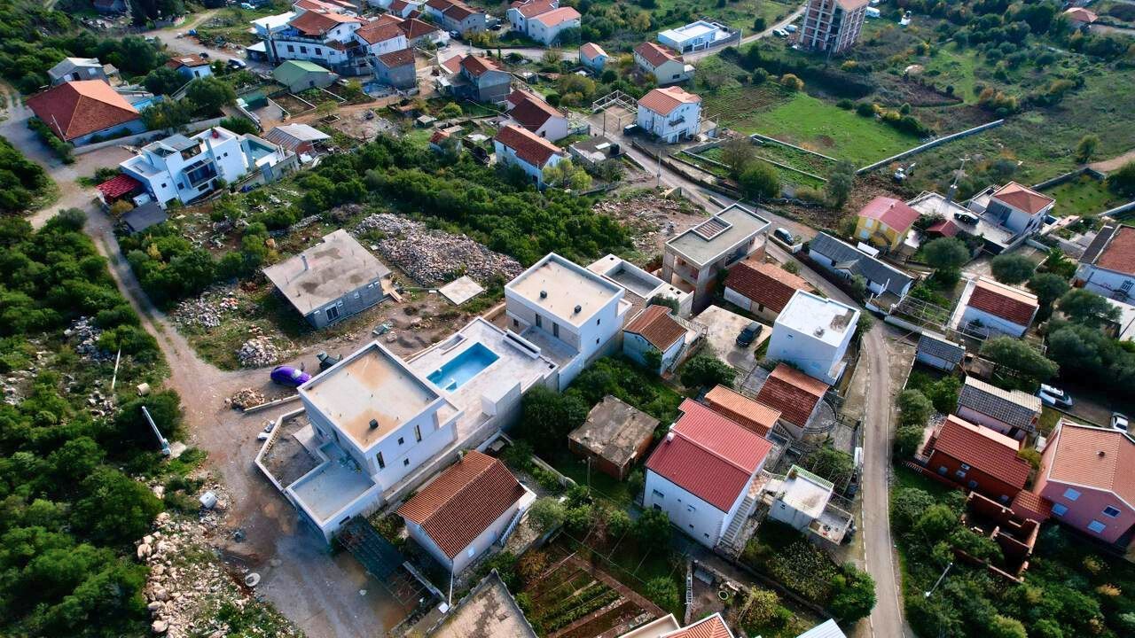 Luksuzna vila od 250 m² sa bazenom i panoramskim pogledom na more – Krimovica, Kotor - Amfora Real Estate