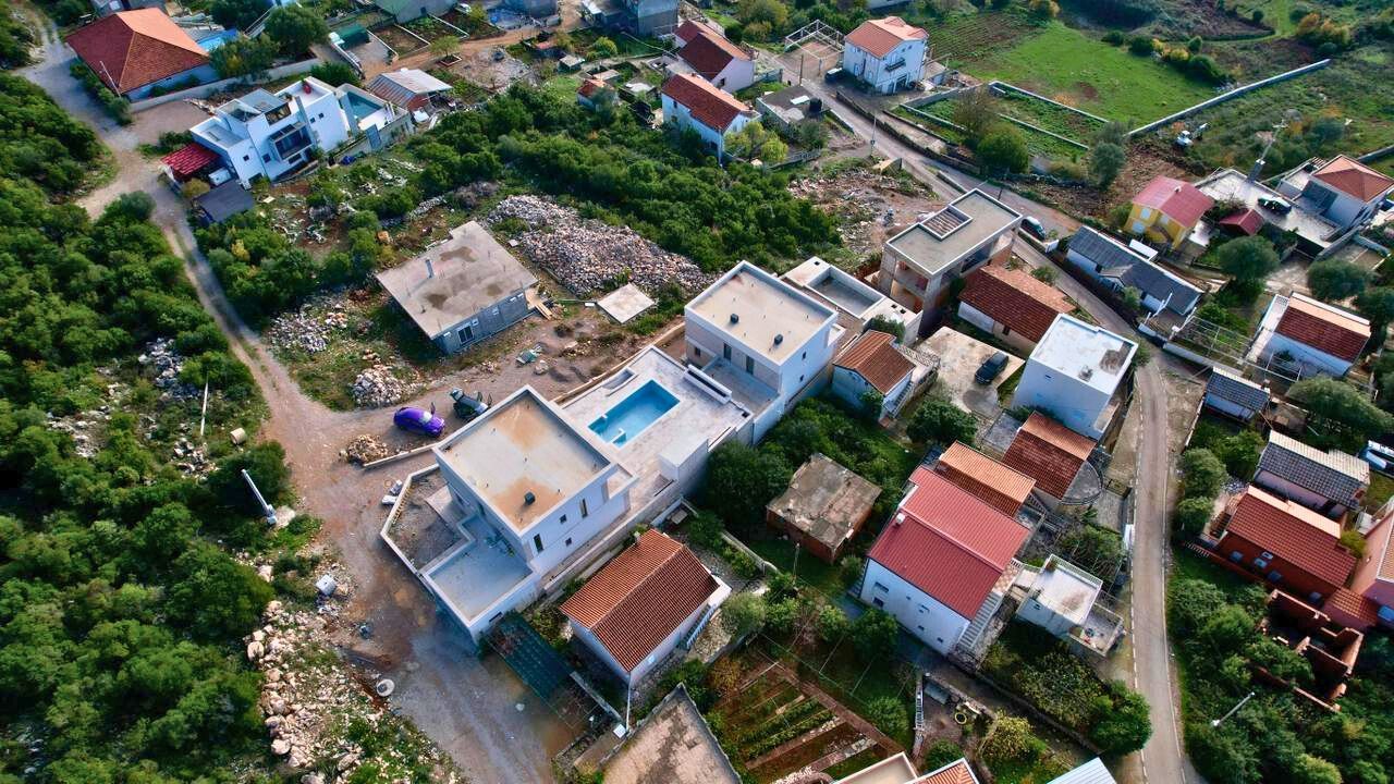 Luksuzna vila od 250 m² sa bazenom i panoramskim pogledom na more – Krimovica, Kotor - Amfora Real Estate