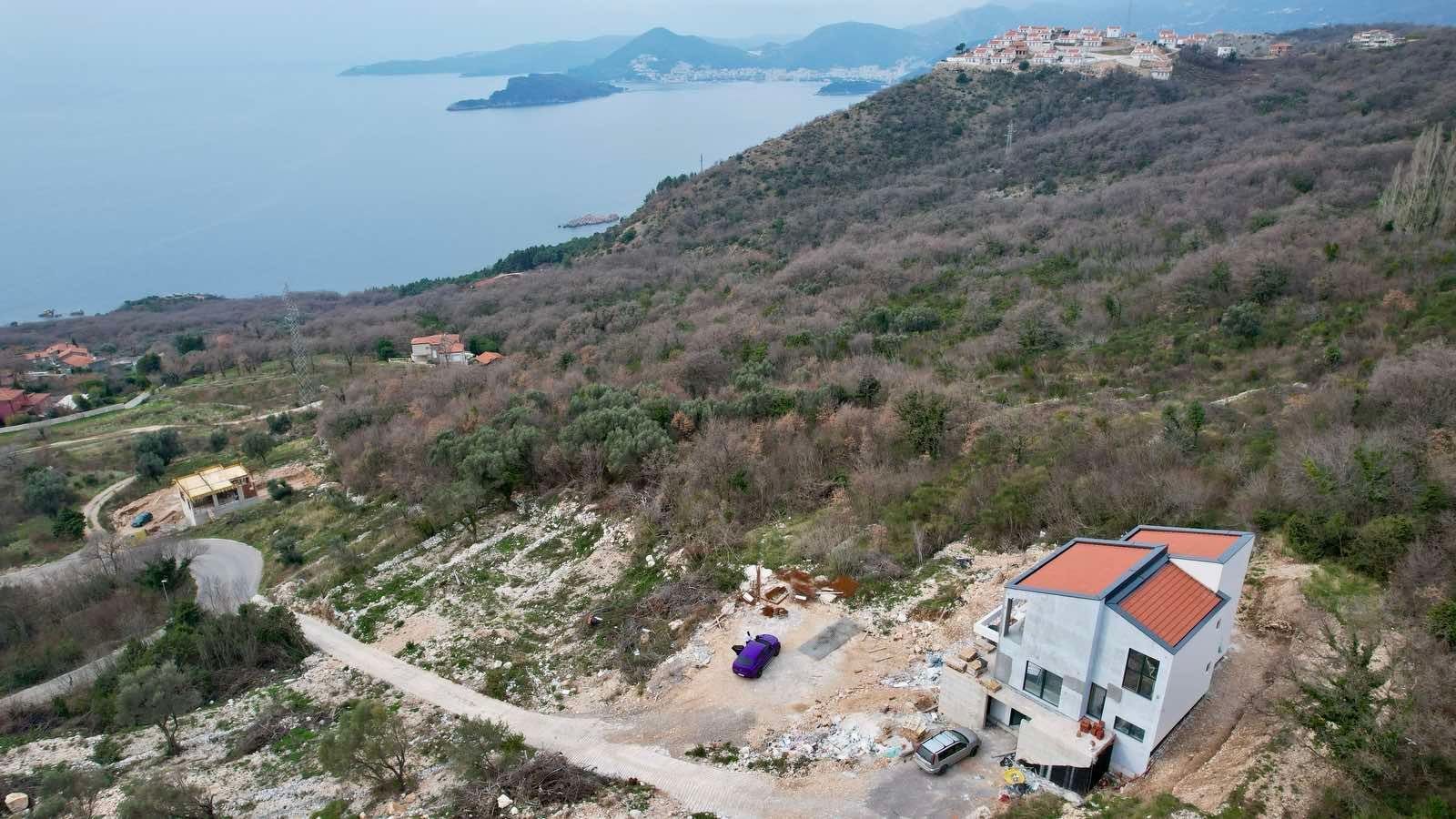 Luksuzna vila u izgradnji 290m² sa panoramskim pogledom na more – Blizikuće, Budva - Amfora Real Estate