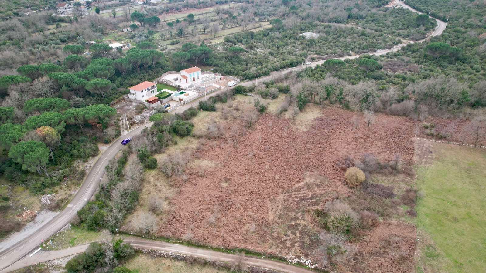 Urbanizovan plac 1000m² na atraktivnoj lokaciji – Zagora, Kotor - Amfora Real Estate