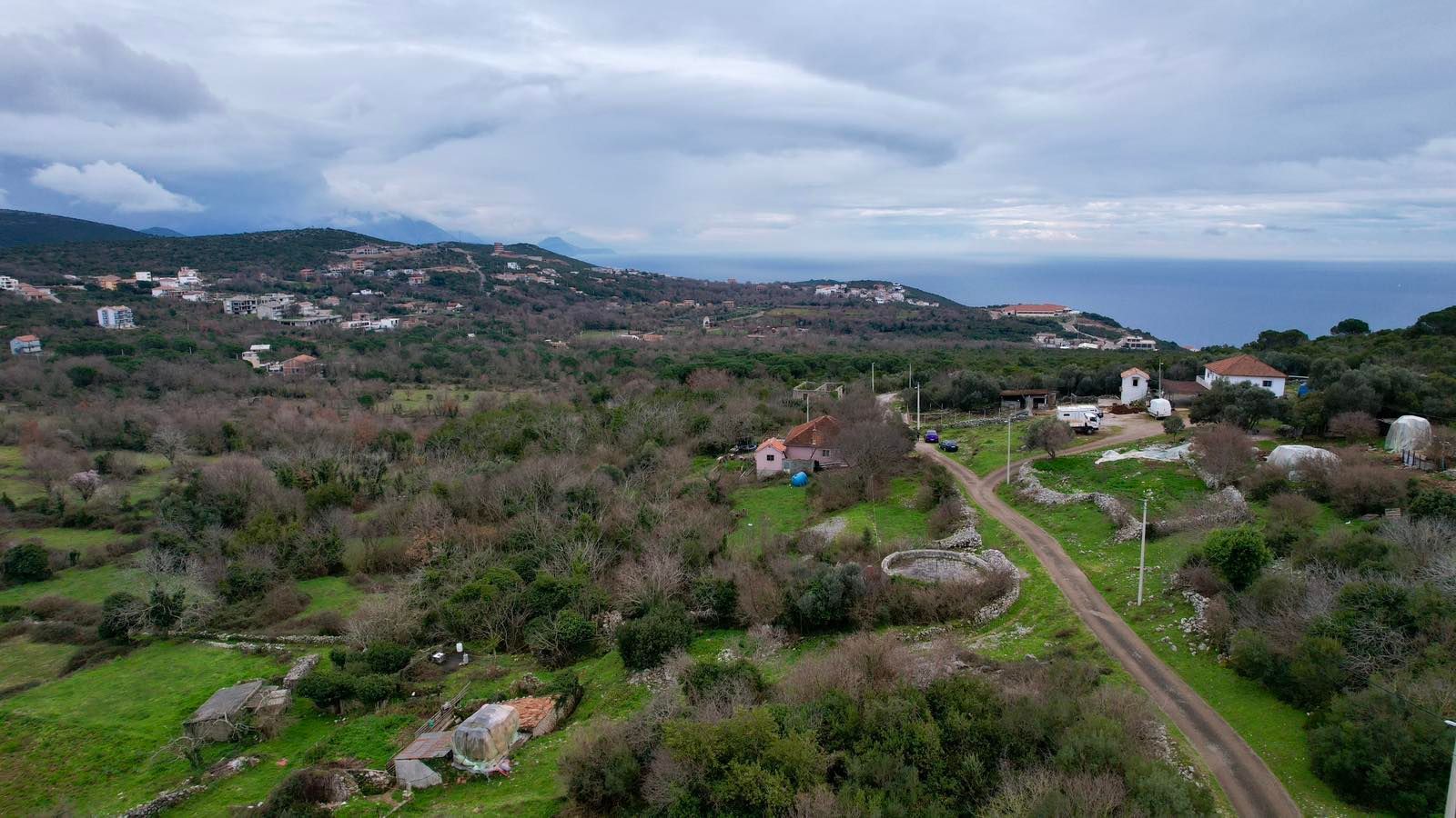 amforaproperty.com/Urbanizovan plac 2700m² – Zagora, Kotor