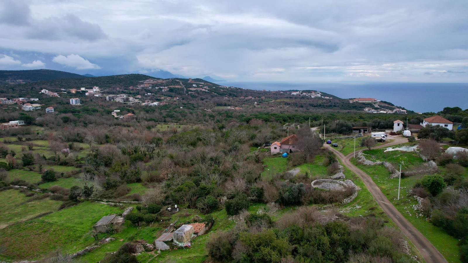 amforaproperty.com/Urbanizovan plac 2700m² – Zagora, Kotor