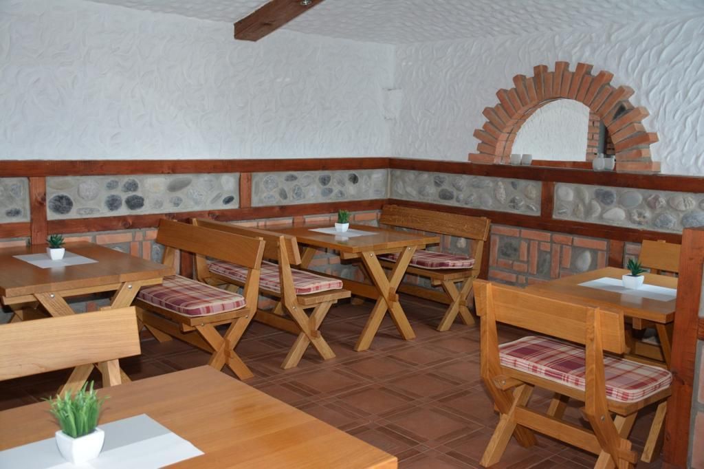 Hotel 1.200m² sa restoranom i placem 800m² – Donji Štoj, Ulcinj - Amfora Real Estate