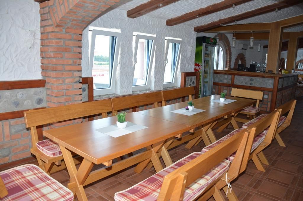 Hotel 1.200m² sa restoranom i placem 800m² – Donji Štoj, Ulcinj - Amfora Real Estate