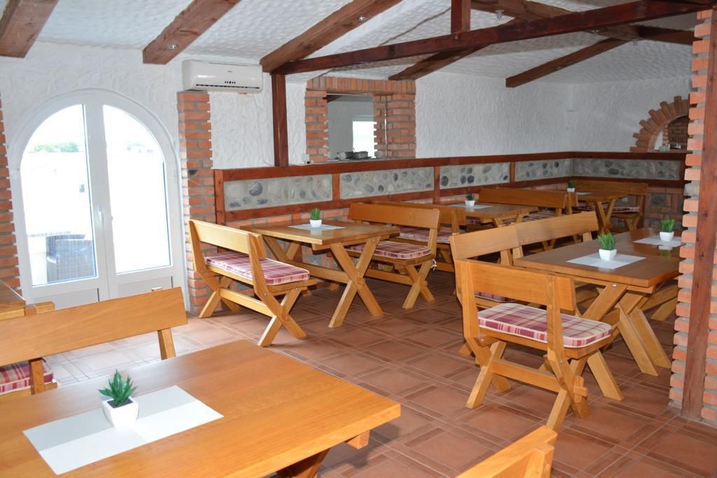 Hotel 1.200m² sa restoranom i placem 800m² – Donji Štoj, Ulcinj - Amfora Real Estate