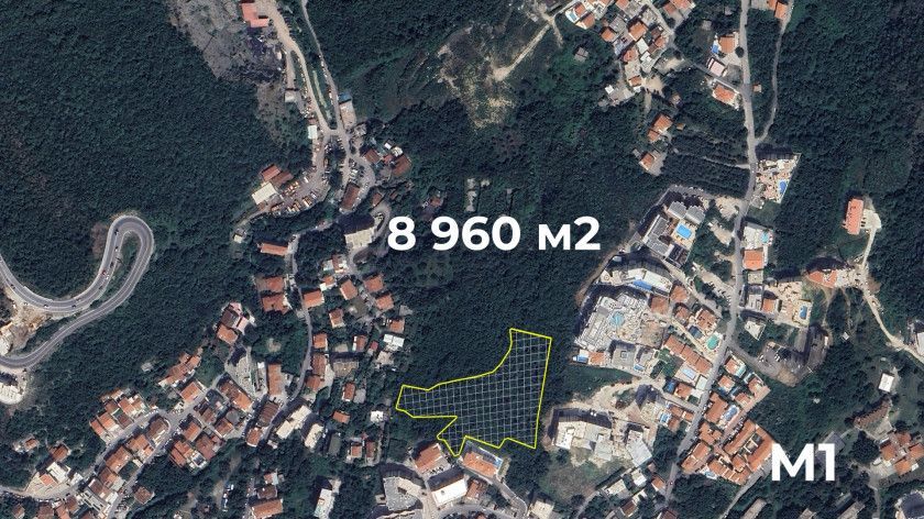 Urbanizovan plac sa pogledom na more 8.960m² za zajedničku gradnju (25%) – Ivanovići, Bečići - Amfora Real Estate