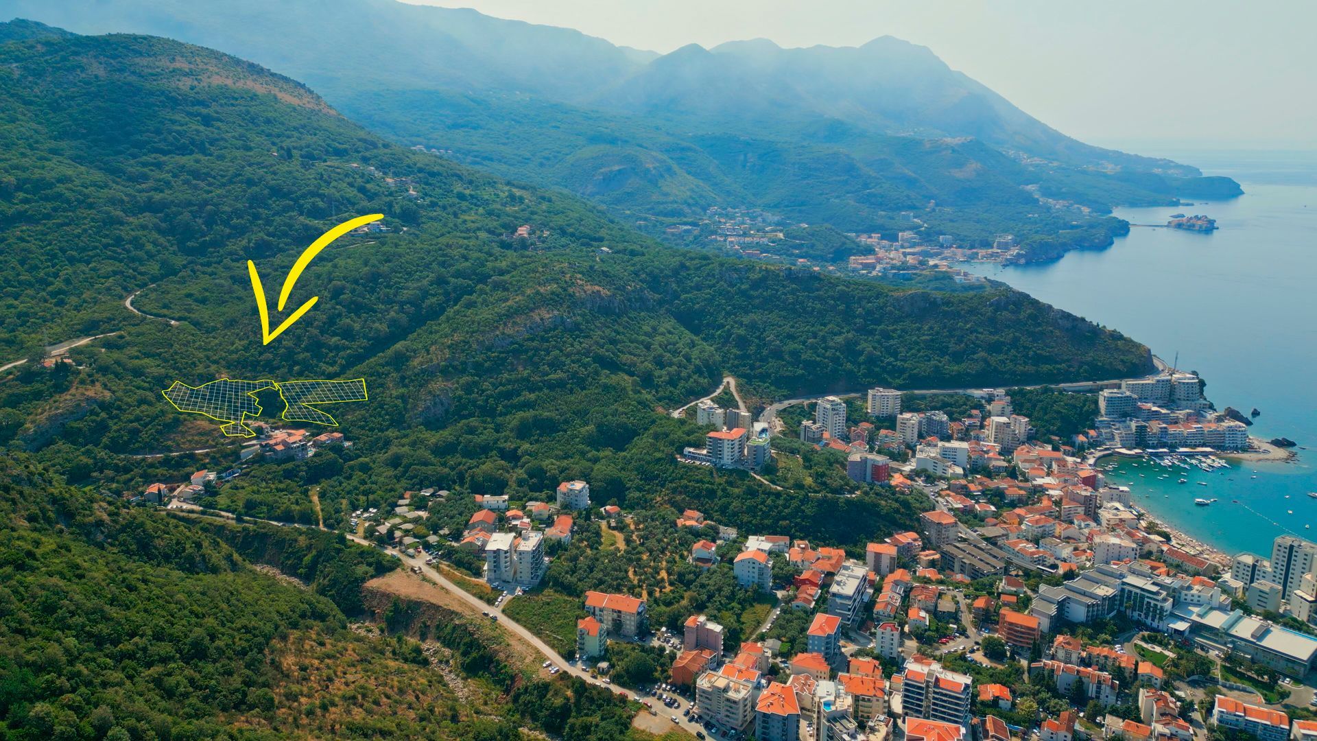 Urbanizovan plac sa pogledom na more 8.893m² za zajedničku gradnju (25%) – Becici - Amfora Real Estate