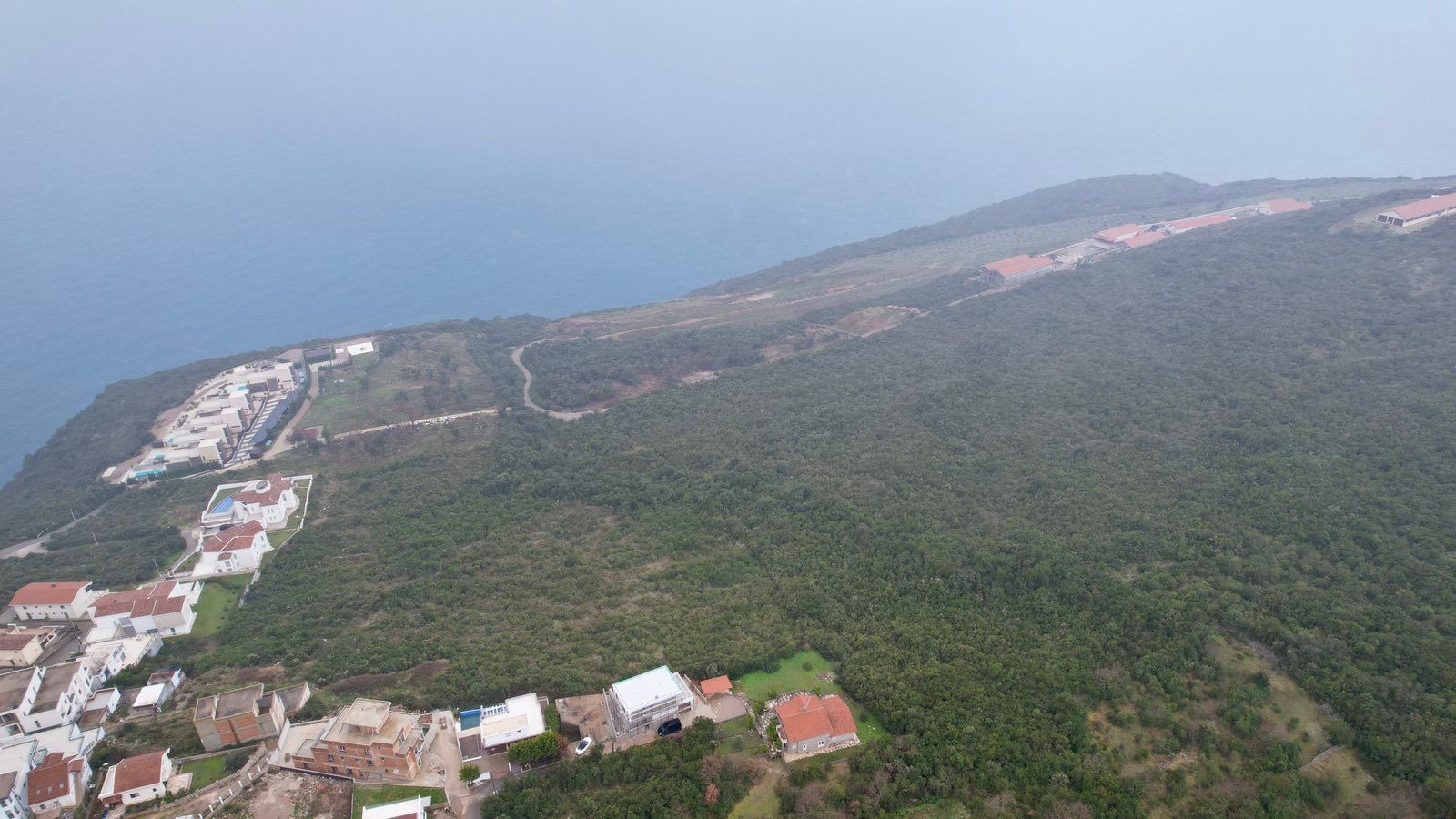 Urbanizovan plac 2500m2 sa pogledom na more- Krimovica,Kotor - Amfora Real Estate