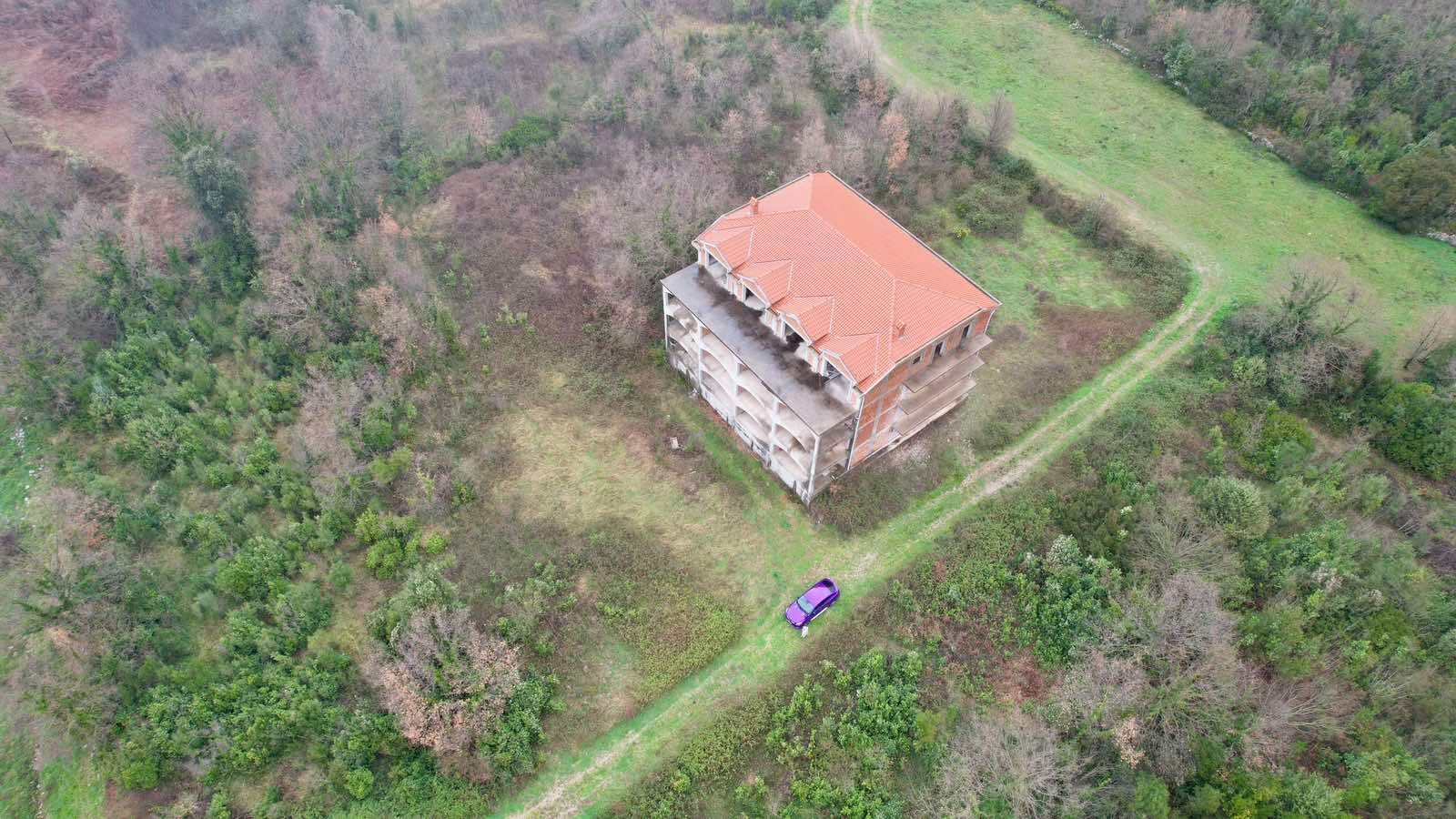 Urbanizovan plac 2500m2 sa pogledom na more- Krimovica,Kotor - Amfora Real Estate