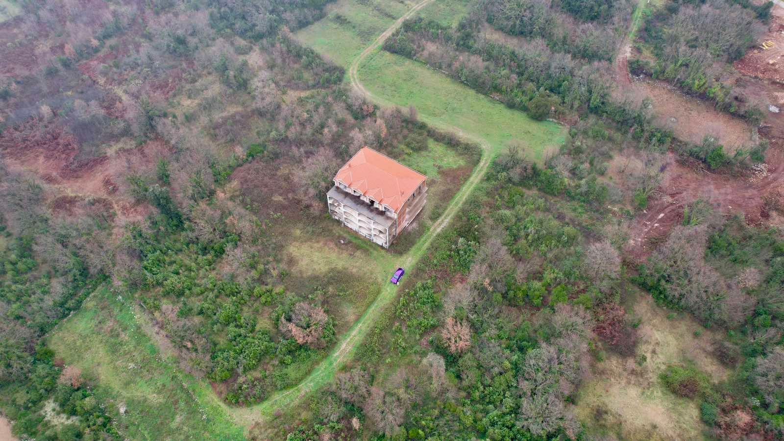 Urbanizovan plac 2500m2 sa pogledom na more- Krimovica,Kotor - Amfora Real Estate