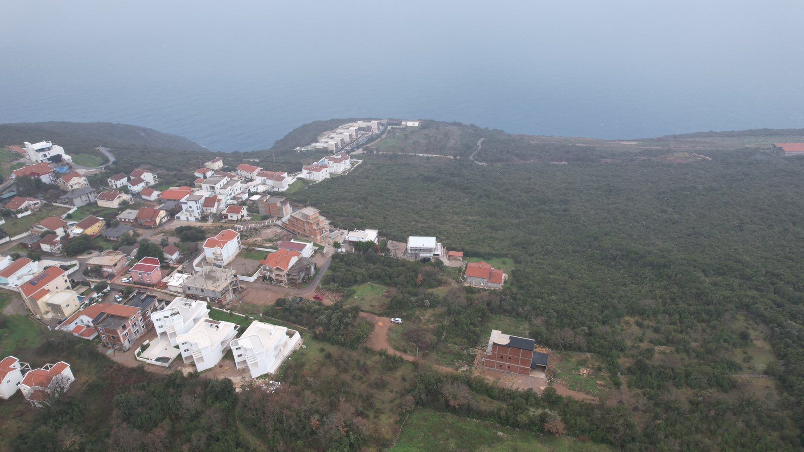 Urbanizovan plac 2500m2 sa pogledom na more- Krimovica,Kotor - Amfora Real Estate