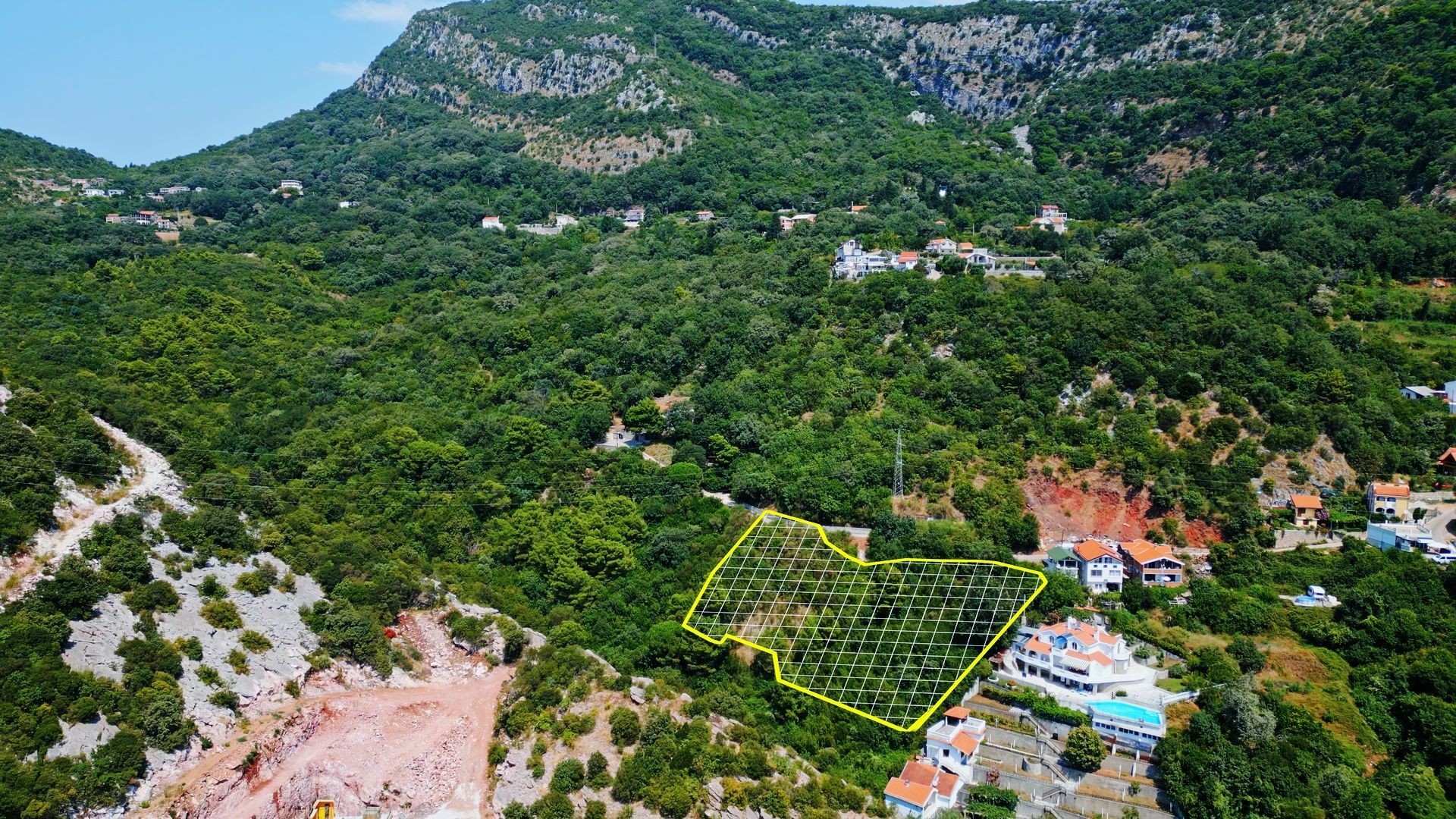 Urbanizovan plac 6.126m² sa pogledom na more za zajedničku gradnju (25%) –Budva,Maine - Amfora Real Estate