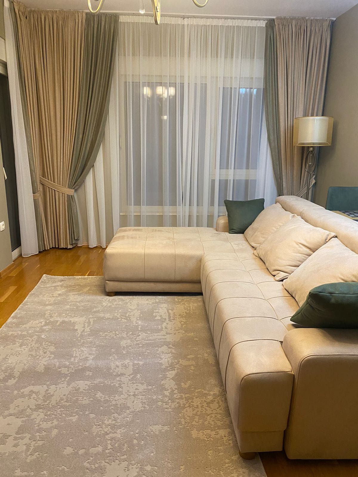 amforaproperty.com/Dvosoban nov moderno opremljen stan 70m2 sa pogledom na more u kompleksu sa bazenom Becici