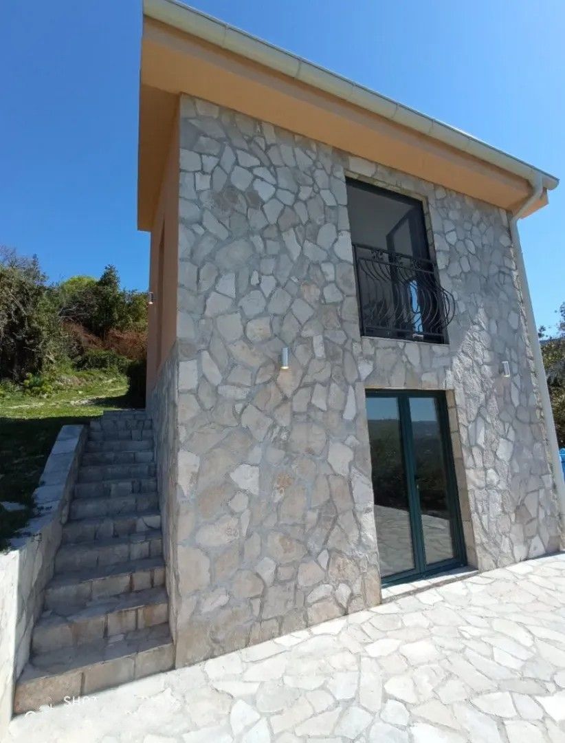 Kuća s Velikim Imanjem i Pogledom na More u Tivtu, Mrčevac - Amfora Real Estate