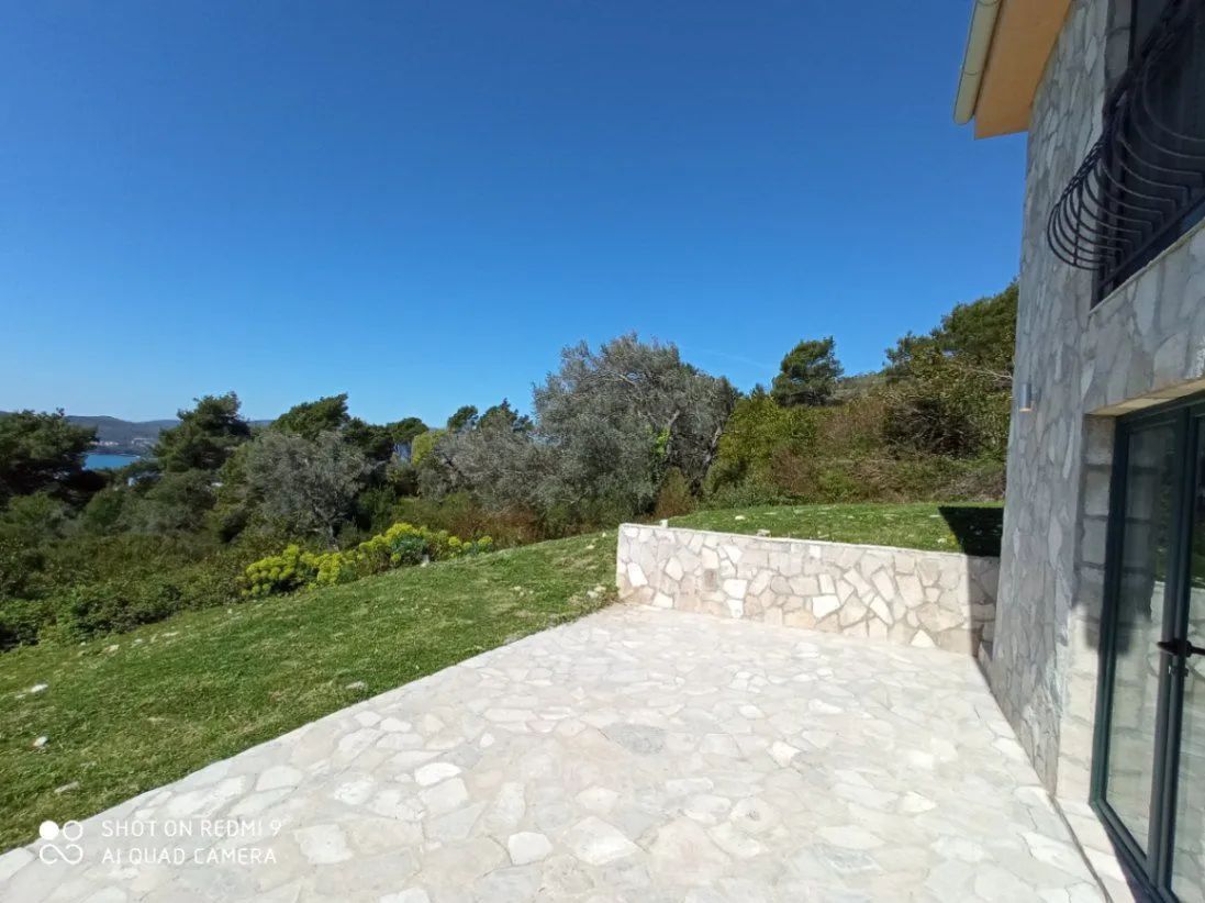 Kuća s Velikim Imanjem i Pogledom na More u Tivtu, Mrčevac - Amfora Real Estate