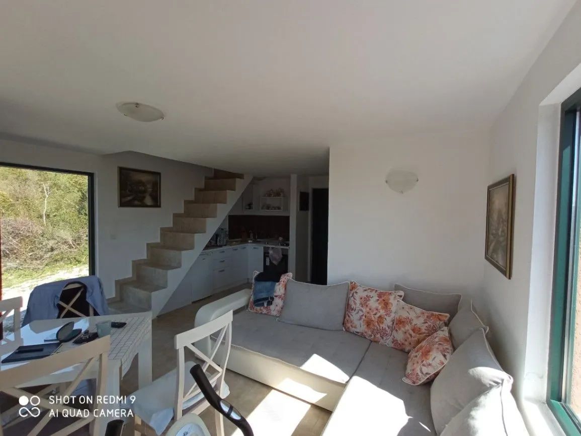 Kuća s Velikim Imanjem i Pogledom na More u Tivtu, Mrčevac - Amfora Real Estate