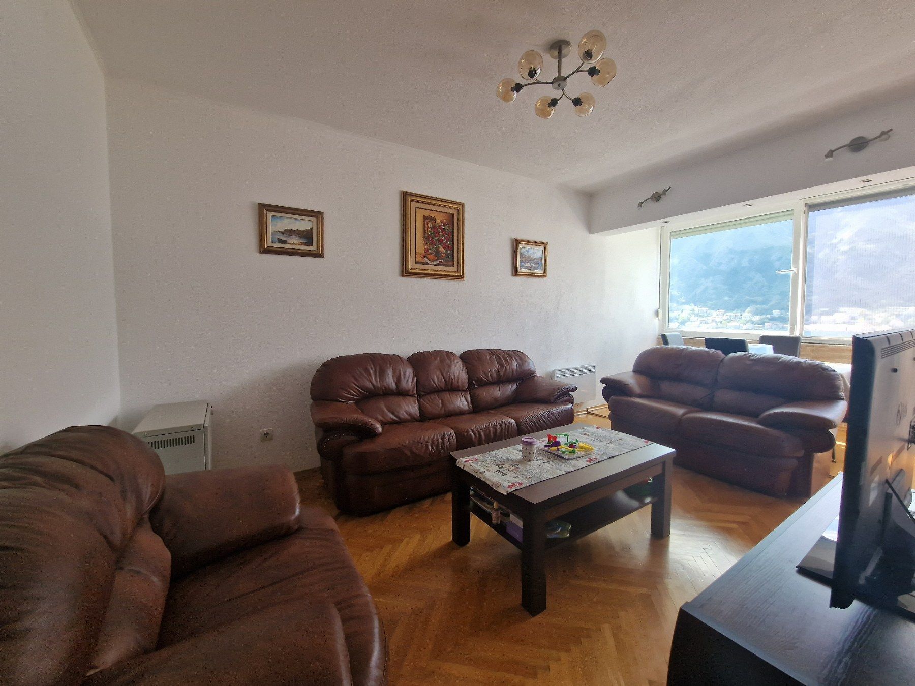 amforaproperty.com/Dvosoban stan od 60m² u Dobroti, Kotor – Renoviran, namešten, sa pogledom na more
