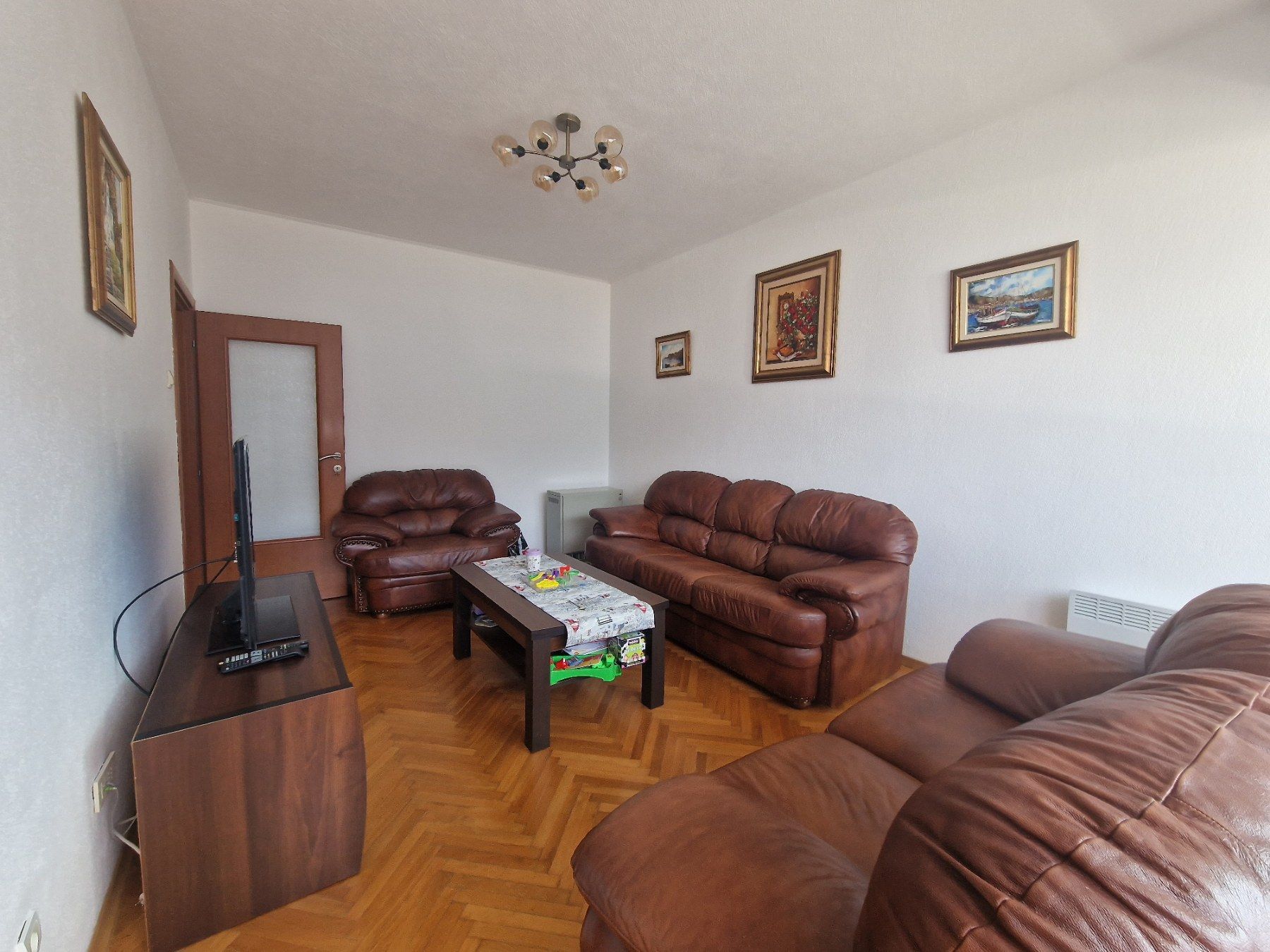 amforaproperty.com/Dvosoban stan od 60m² u Dobroti, Kotor – Renoviran, namešten, sa pogledom na more