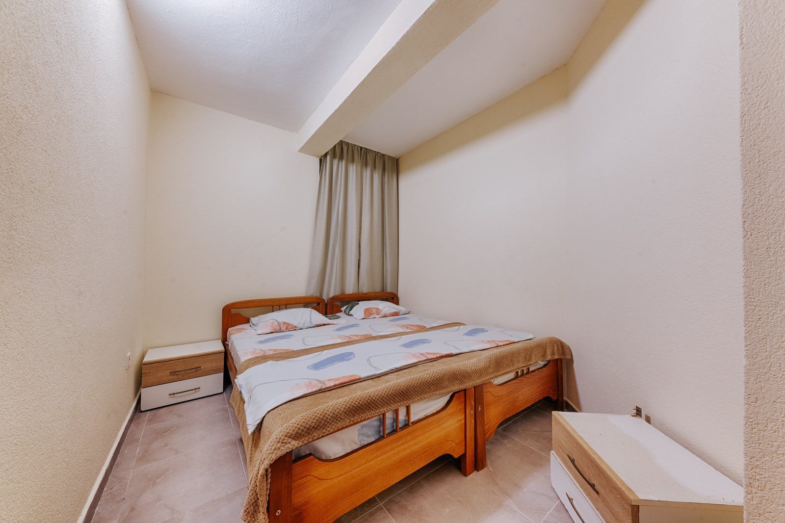 Dvosoban namesten stan 56m2 + 30m2 terase,Podkosljun-Budva - Amfora Real Estate