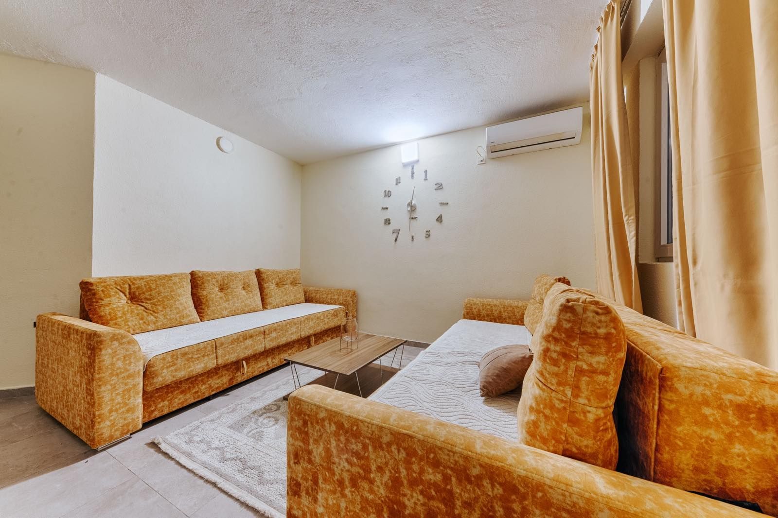 Dvosoban namesten stan 56m2 + 30m2 terase,Podkosljun-Budva - Amfora Real Estate