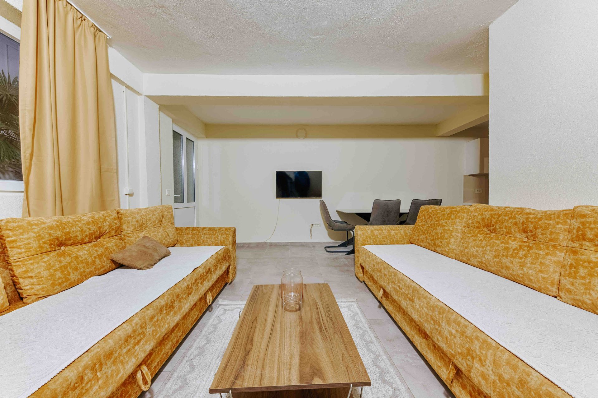 Dvosoban namesten stan 56m2 + 30m2 terase,Podkosljun-Budva - Amfora Real Estate