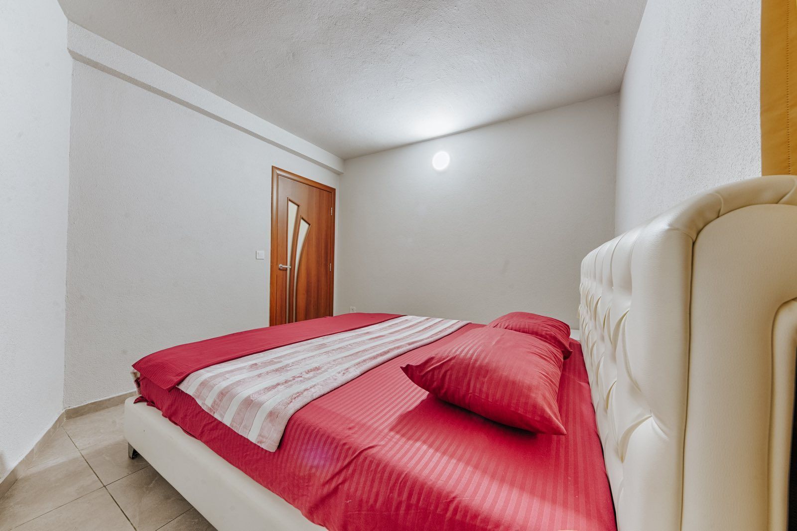 Dvosoban namesten stan 56m2 + 30m2 terase,Podkosljun-Budva - Amfora Real Estate