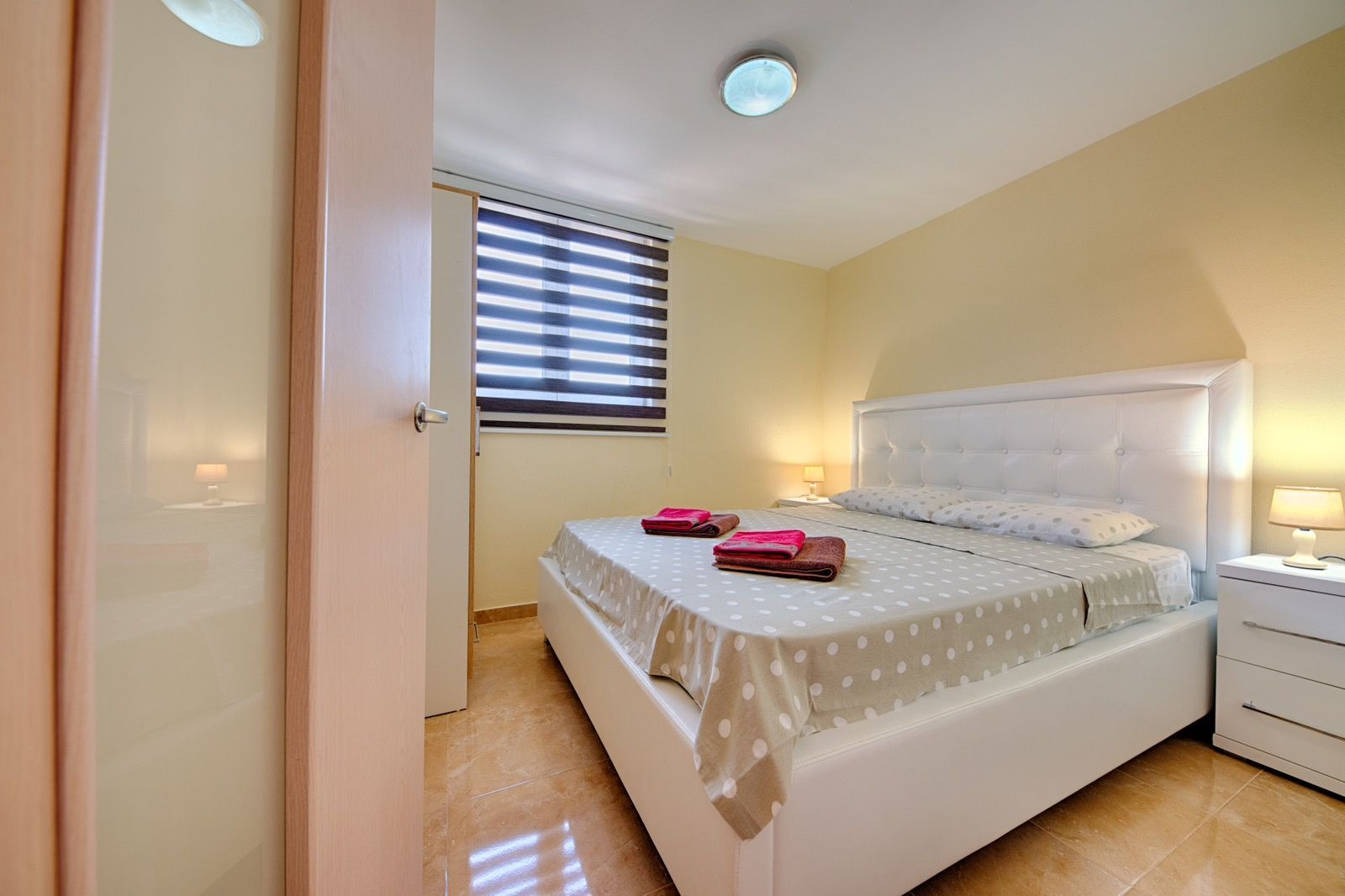 amforaproperty.com/Mini-hotel sa bazenom i panoramskim pogledom na more na prodaju, Utjeha, Bar – Idealna investicija, 416 m²