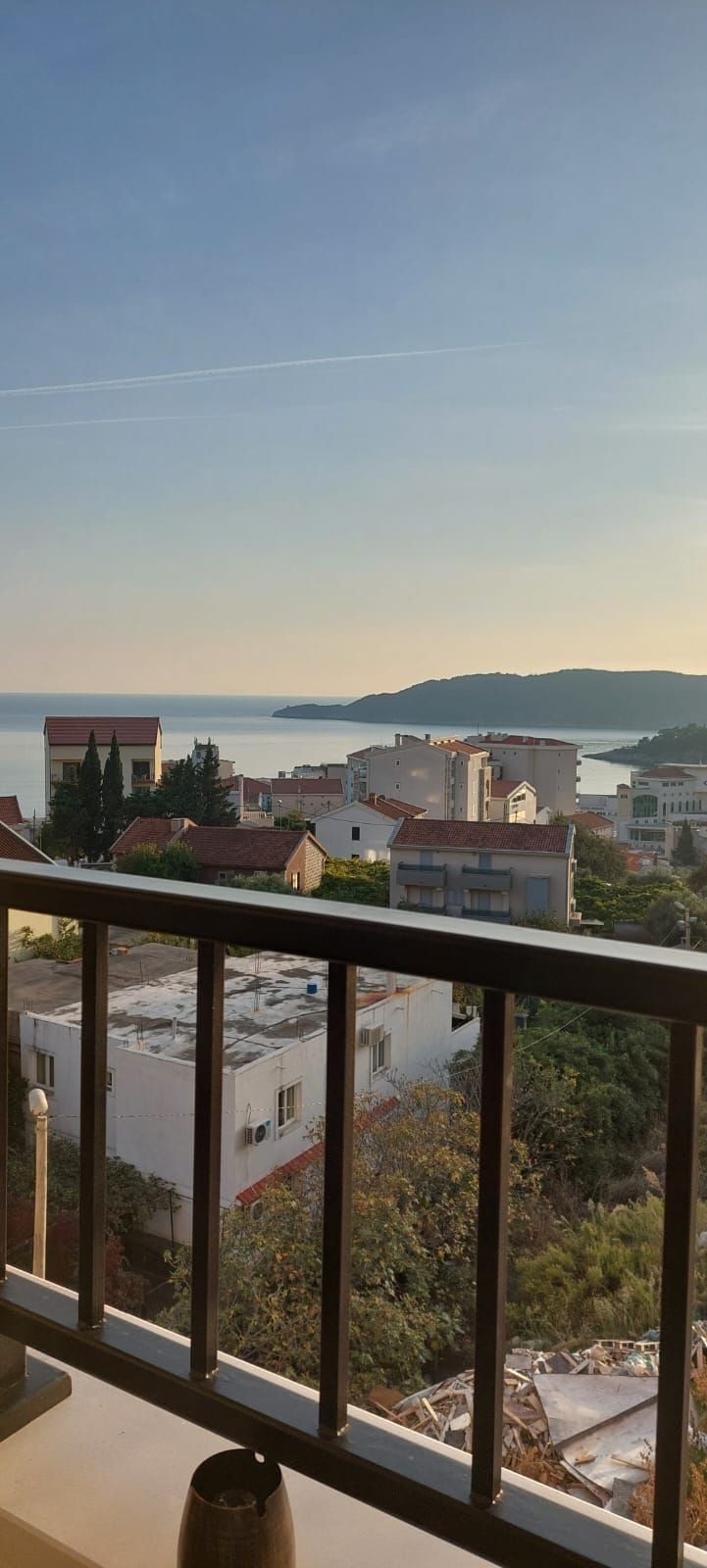 Jednosoban stan 42m2 sa pogledom na more- Becici - Amfora Real Estate