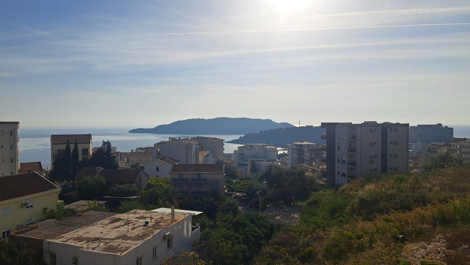 Jednosoban stan 42m2 sa pogledom na more- Becici - Amfora Real Estate