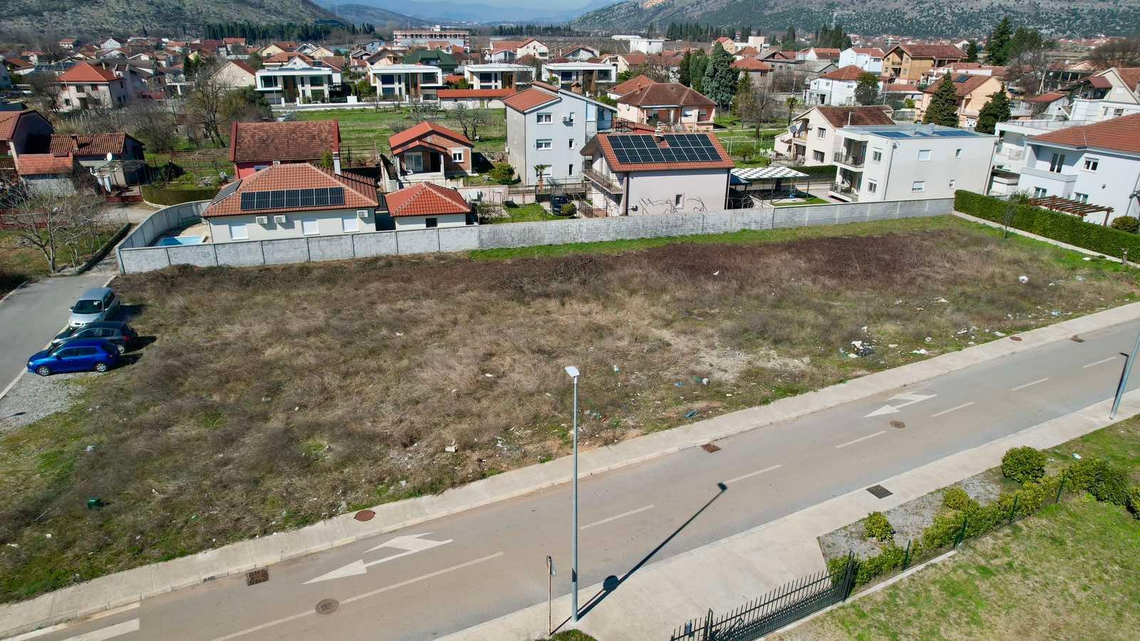 Urbanizovan plac 2122m2 na atraktivnoj lokaciji-Podgorica,Gornja Gorica - Amfora Real Estate