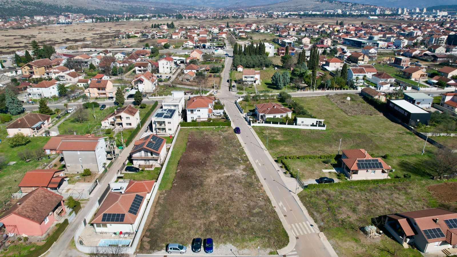 Urbanizovan plac 2122m2 na atraktivnoj lokaciji-Podgorica,Gornja Gorica - Amfora Real Estate