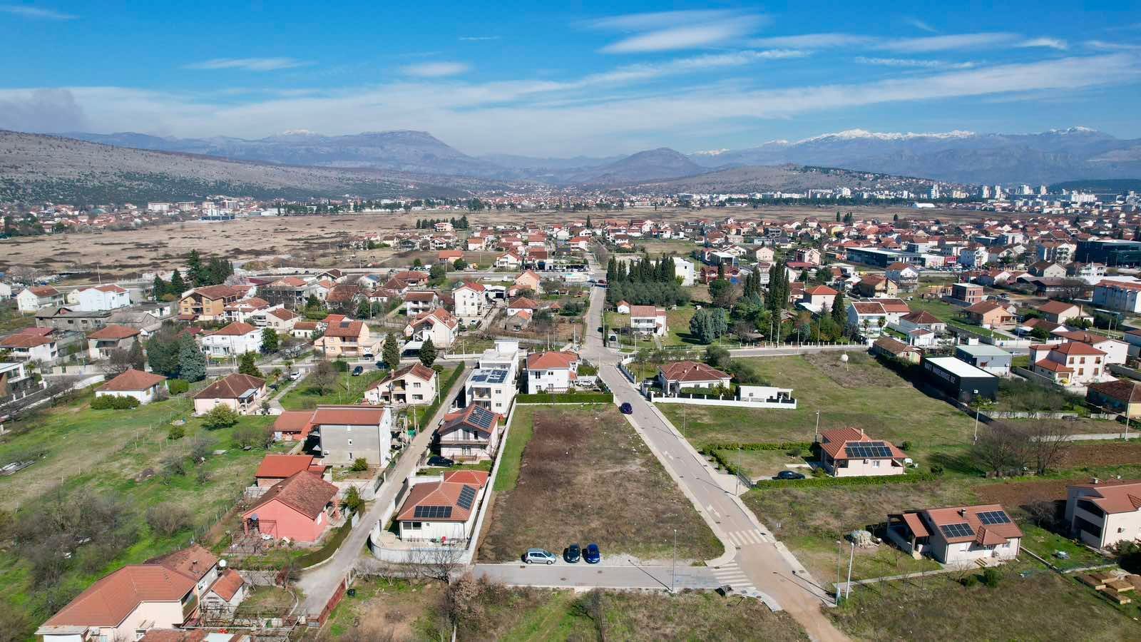Urbanizovan plac 2122m2 na atraktivnoj lokaciji-Podgorica,Gornja Gorica - Amfora Real Estate