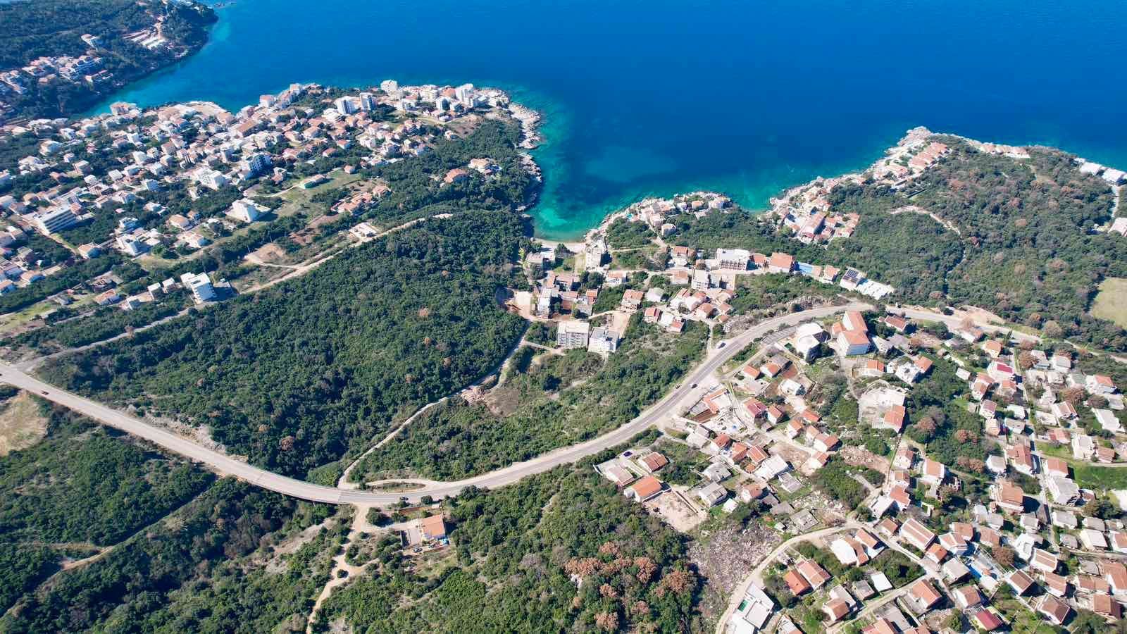 Urbanizovan plac 564m2 sa pogledom na more-Utjeha,Bar - Amfora Real Estate