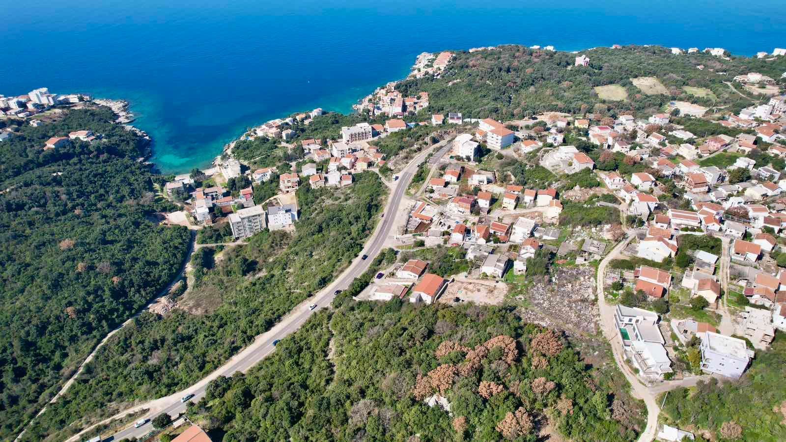 Urbanizovan plac 564m2 sa pogledom na more-Utjeha,Bar - Amfora Real Estate