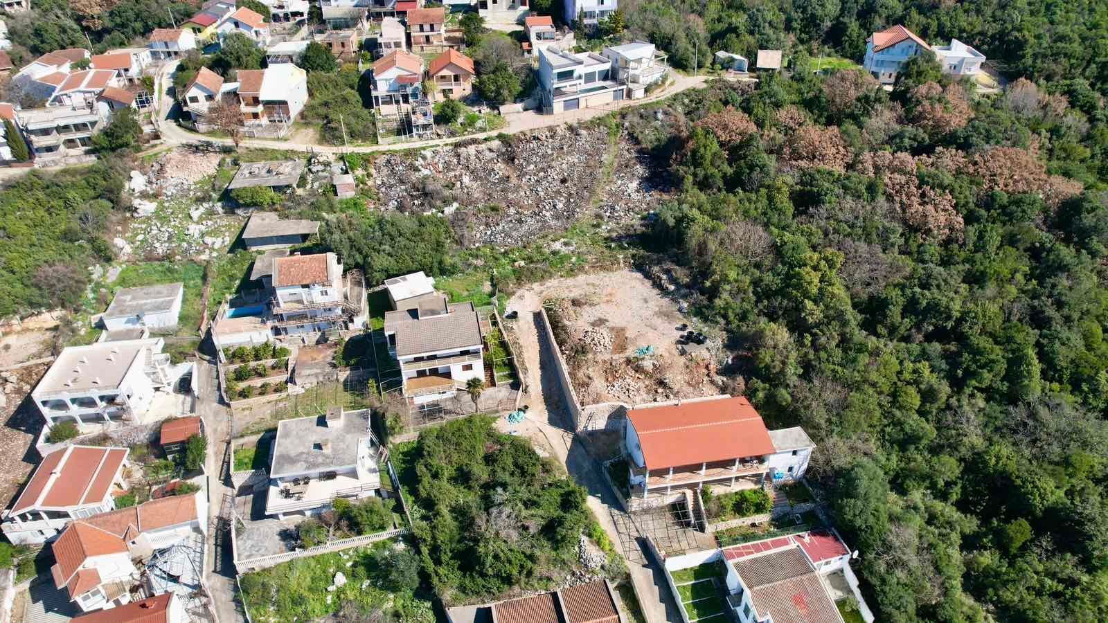 Urbanizovan plac 420m2 sa pogledom na more-Utjeha,Bar - Amfora Real Estate