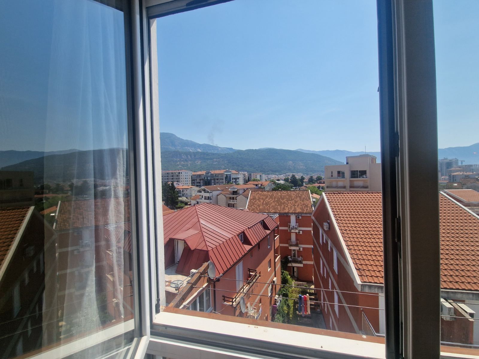 amforaproperty.com/Dvosoban stan 60m2 u Budvi (NA DUZI PERIOD)