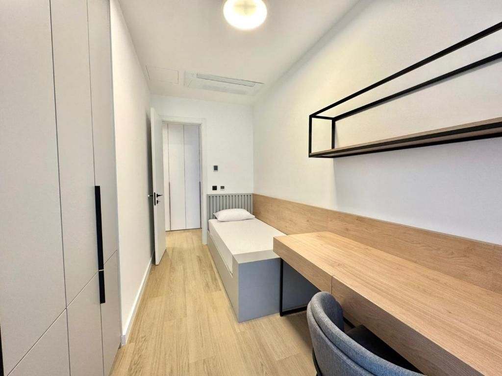 amforaproperty.com/EKSKLUZIVNO! Nov, luksuzan i potpuno opremljen dvosoban stan 115.84m² u prestižnom stambenom kompleksu – Budva