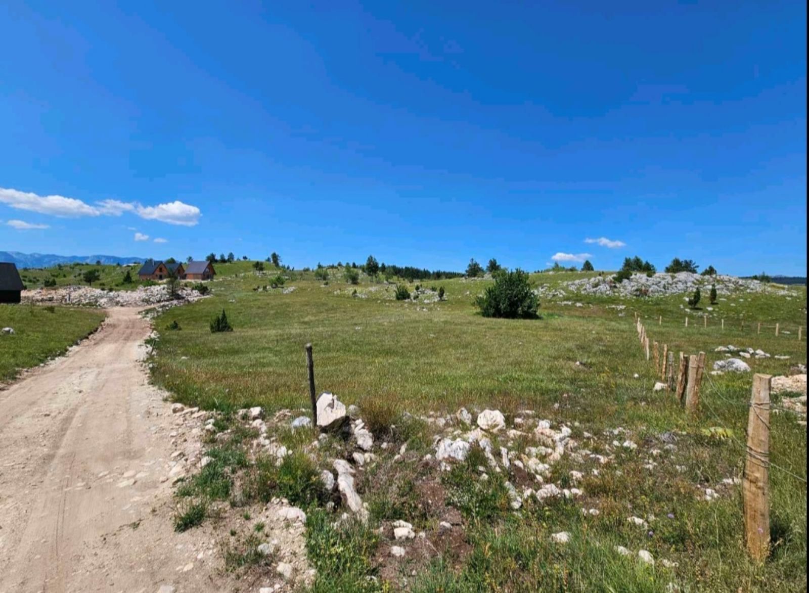 Plac 550m² sa prelepim pogledom na Durmitor – Žabljak - Amfora Real Estate