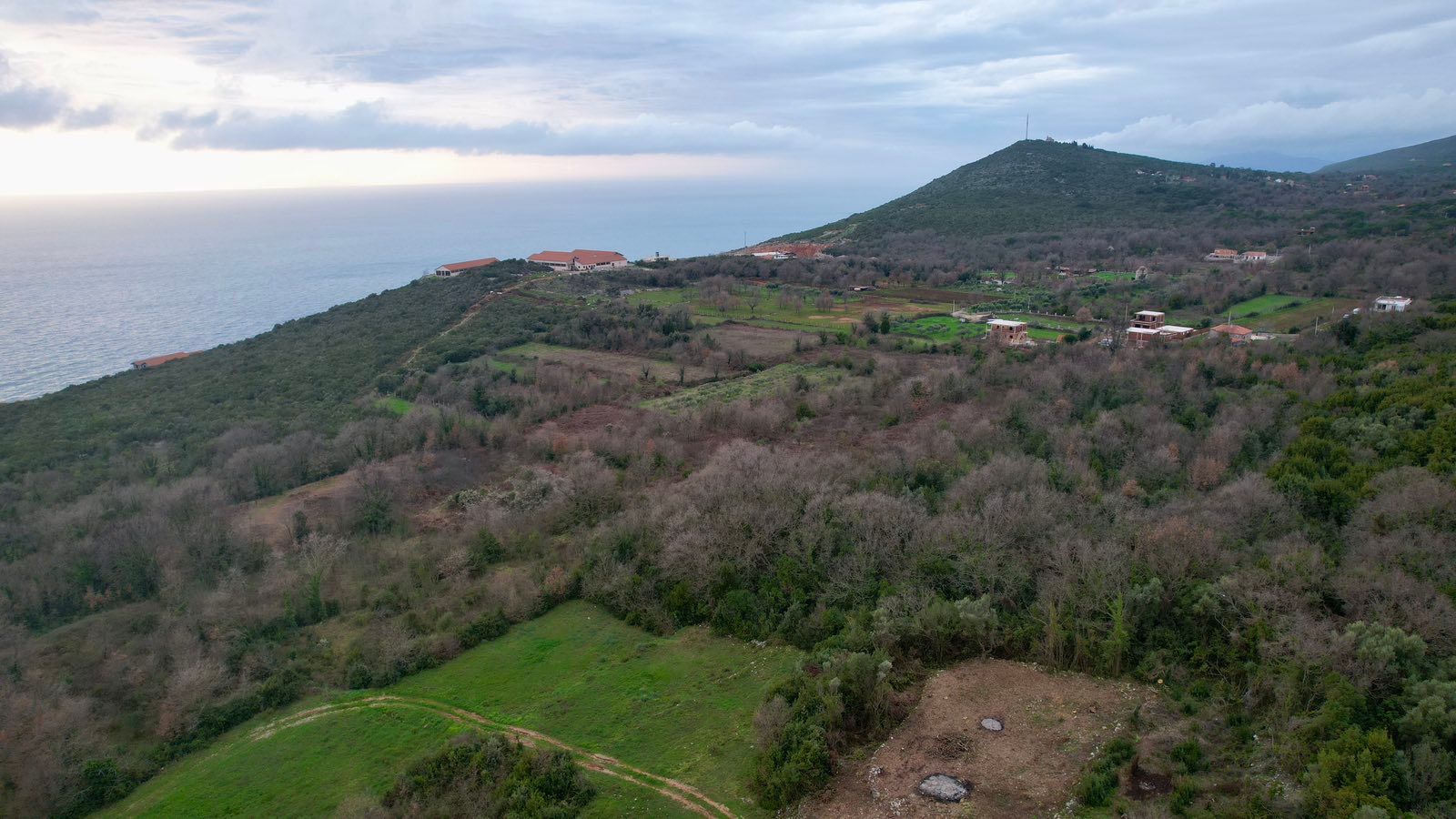 Urbanizovano zemljište 404m² sa pogledom na more – Krimovica, Kotor - Amfora Real Estate