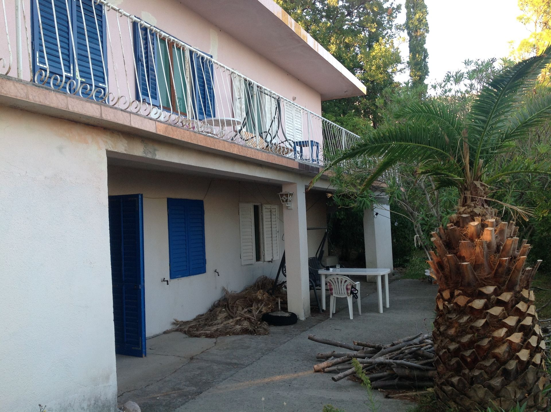 amforaproperty.com/Porodična kuća 260m² sa pogledom na more – Sutomore, Zagradje