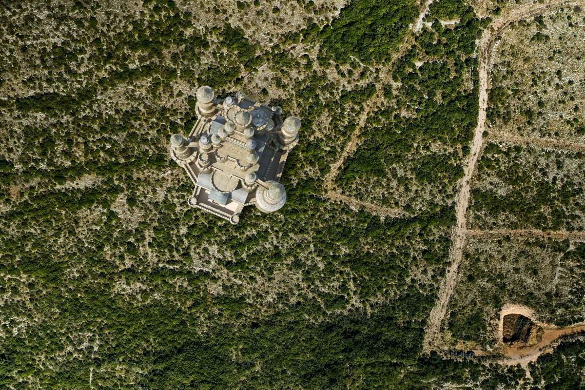 Jedinstven plac površine 2500m2 na samoj obali mora, Zagora,opština Kotor.  (Mogućnost plaćanja kriptovalutama) - Amfora Real Estate