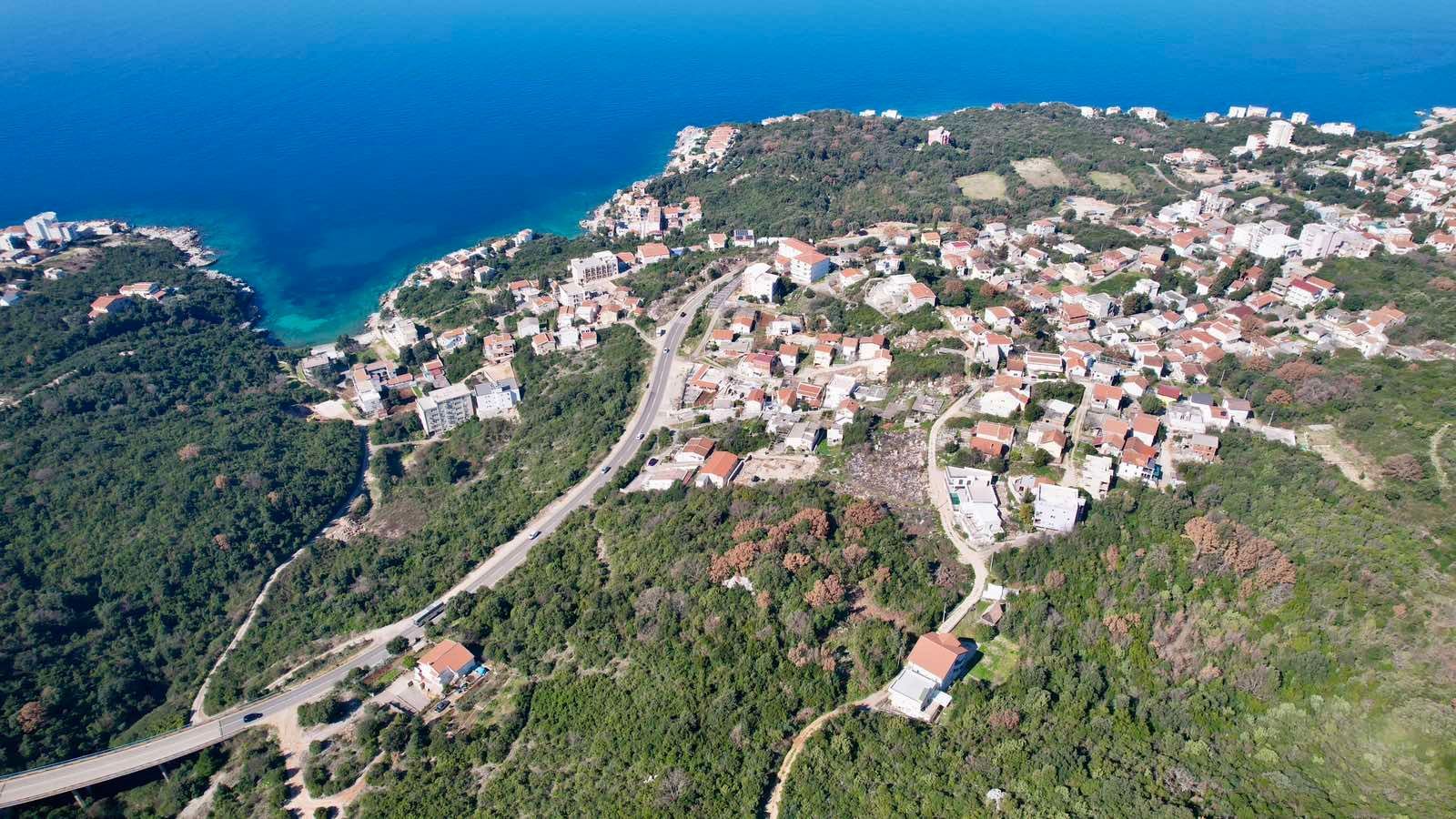 Urbanizovan plac 495m2 sa pogledom na more-Utjeha,Bar - Amfora Real Estate