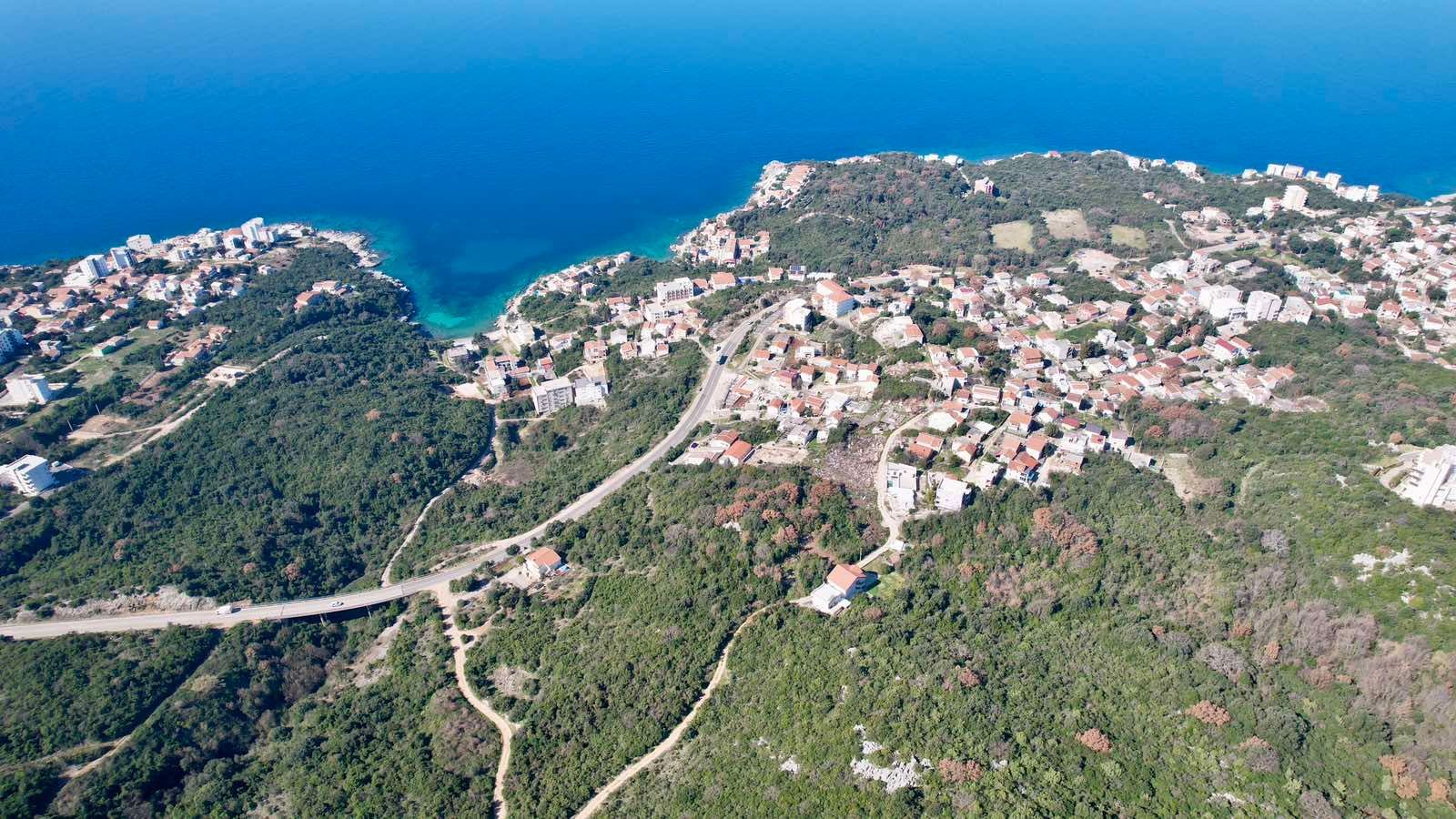 Urbanizovan plac 495m2 sa pogledom na more-Utjeha,Bar - Amfora Real Estate